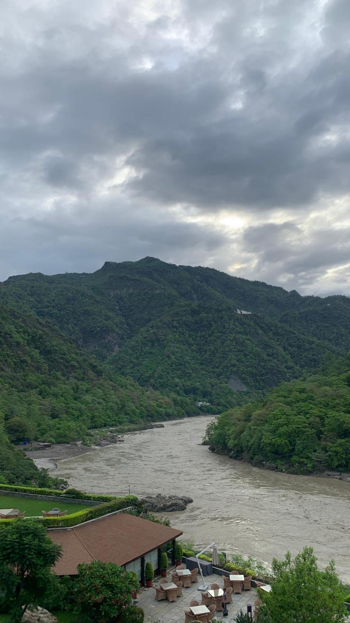 Luxury Aloha Majestic Apartments Rishikesh Exterior photo