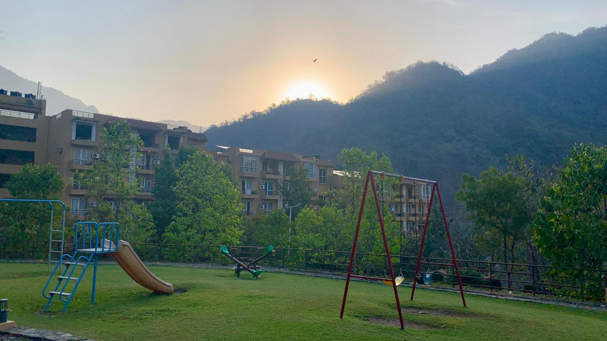 Luxury Aloha Majestic Apartments Rishikesh Exterior photo