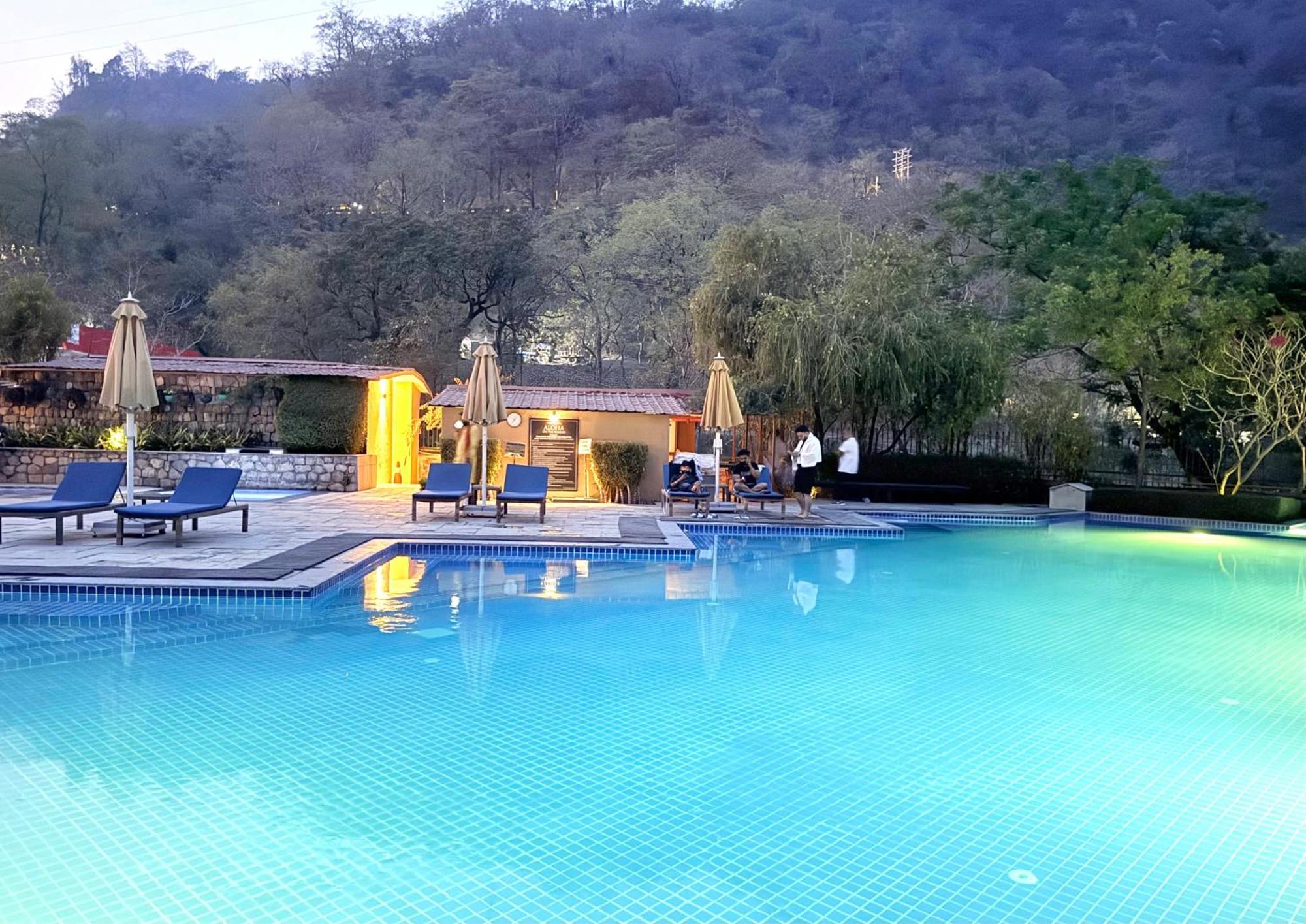 Luxury Aloha Majestic Apartments Rishikesh Exterior photo